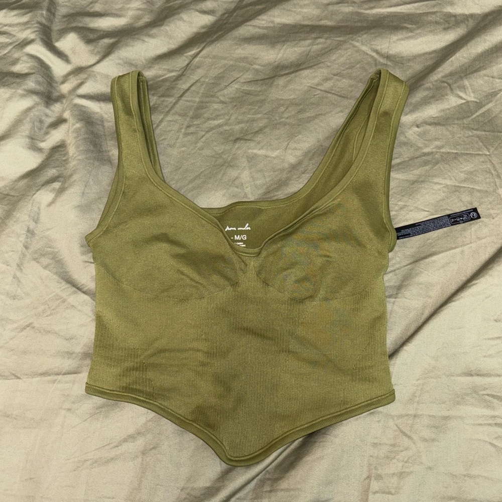 urban outfitters green fitted cropped tank